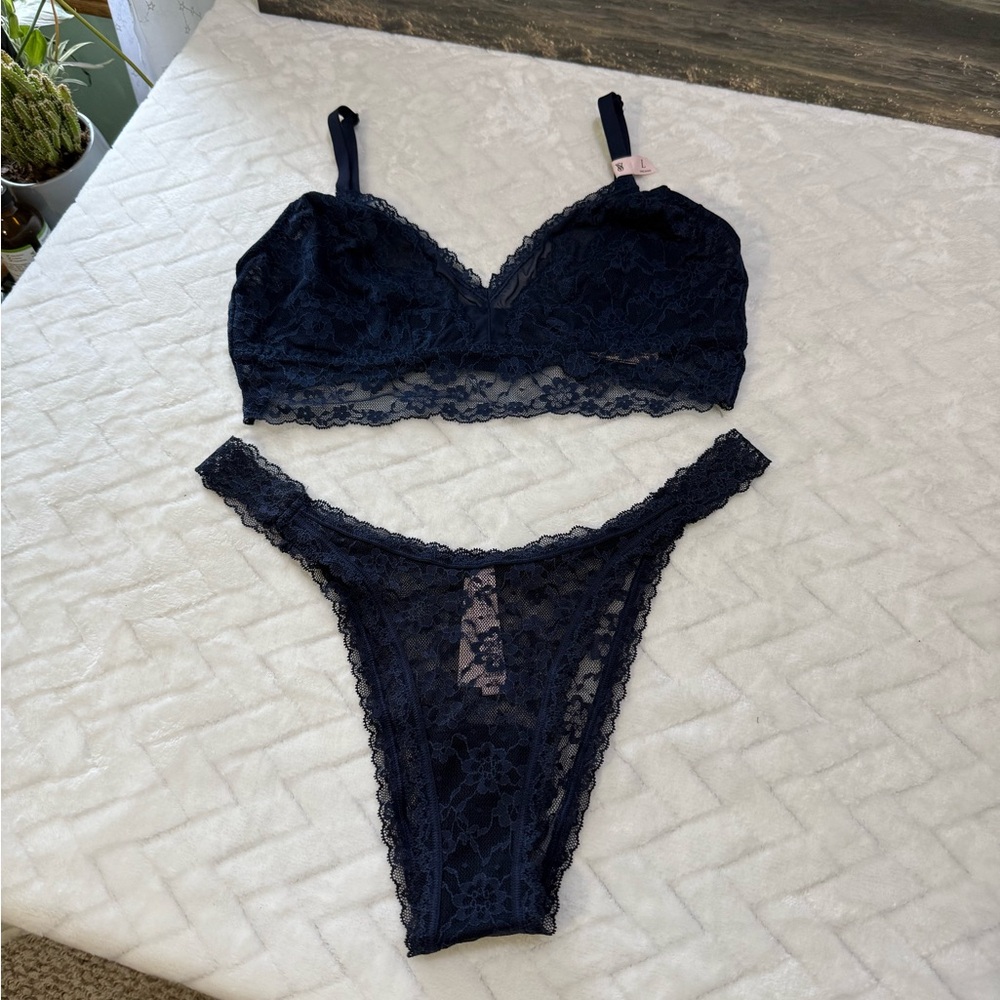 Nwt $47 Victorias Secret Stretch Lace Curvy Bralette Brazilian Panty Large Navy